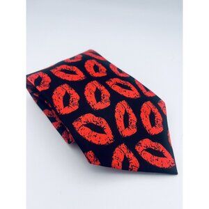 Lots Of Kisses Men’s Black/Red Tie